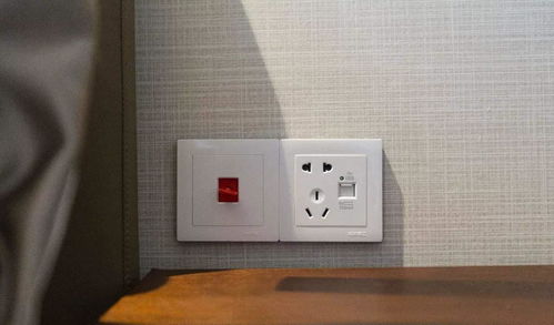 臥室的開關插座還能這樣設計？新穎又實用的接近傳感器方案